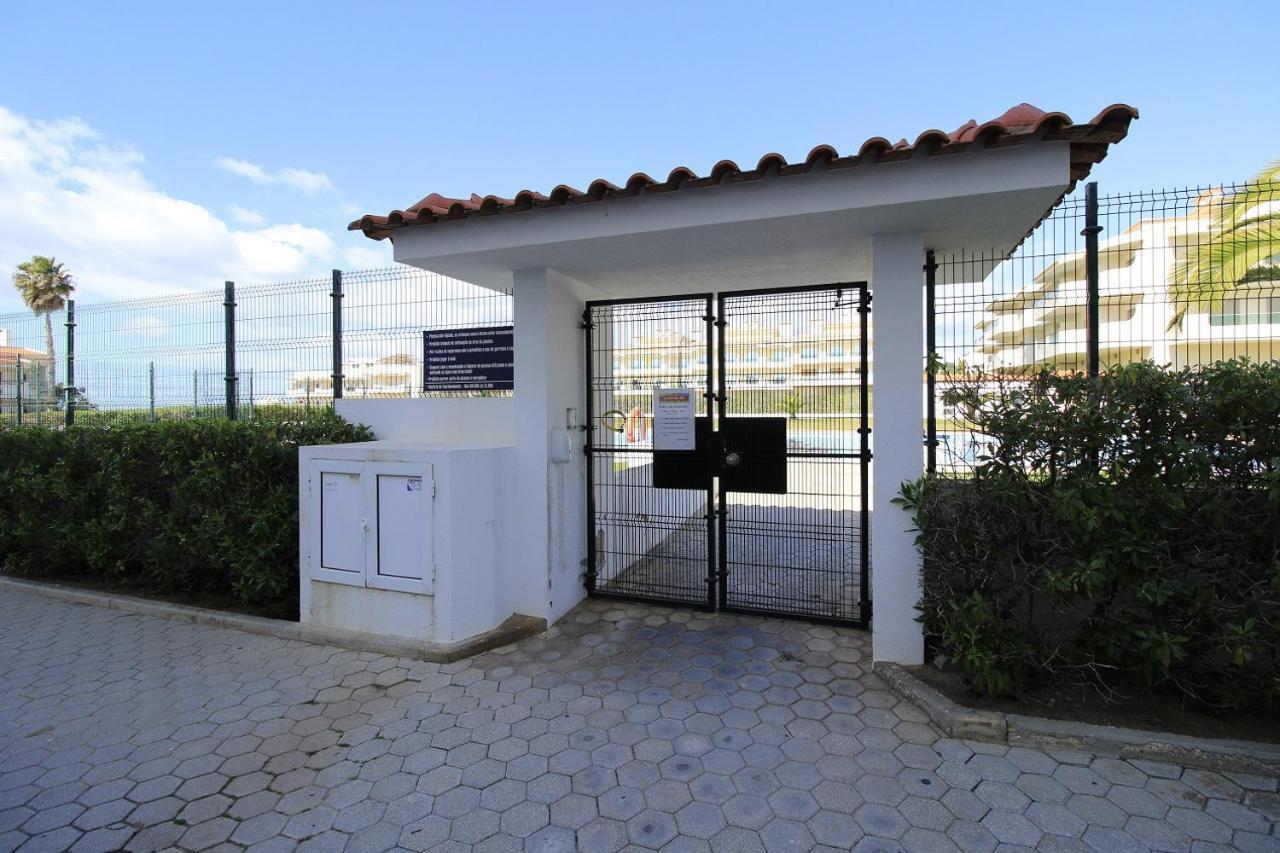 Armacao De Pera Brightness With Pool By Homing Apartman Kültér fotó