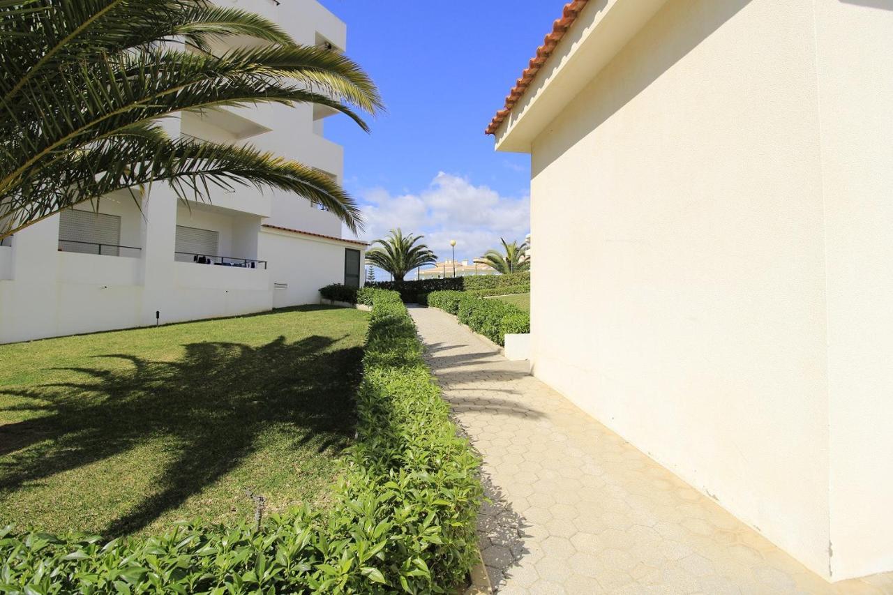 Armacao De Pera Brightness With Pool By Homing Apartman Kültér fotó