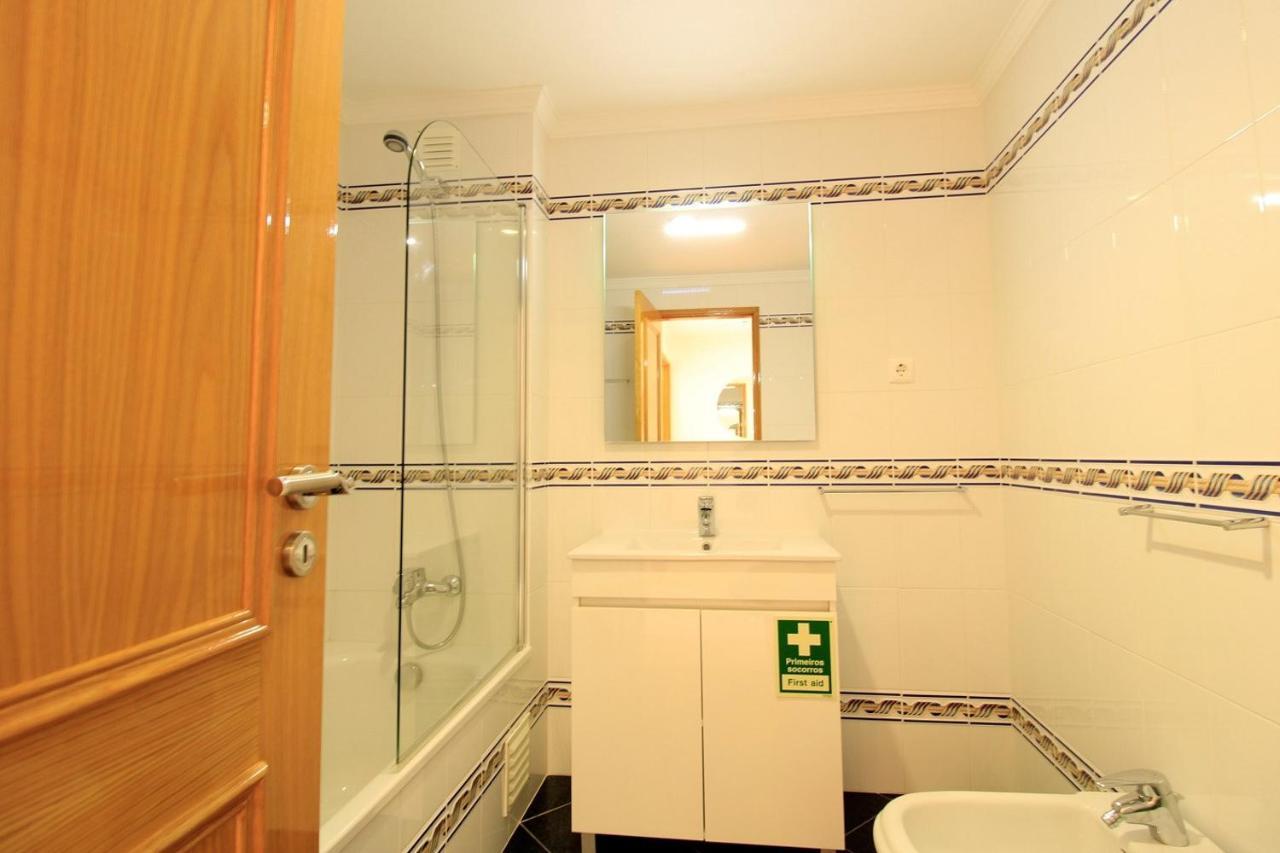 Armacao De Pera Brightness With Pool By Homing Apartman Kültér fotó