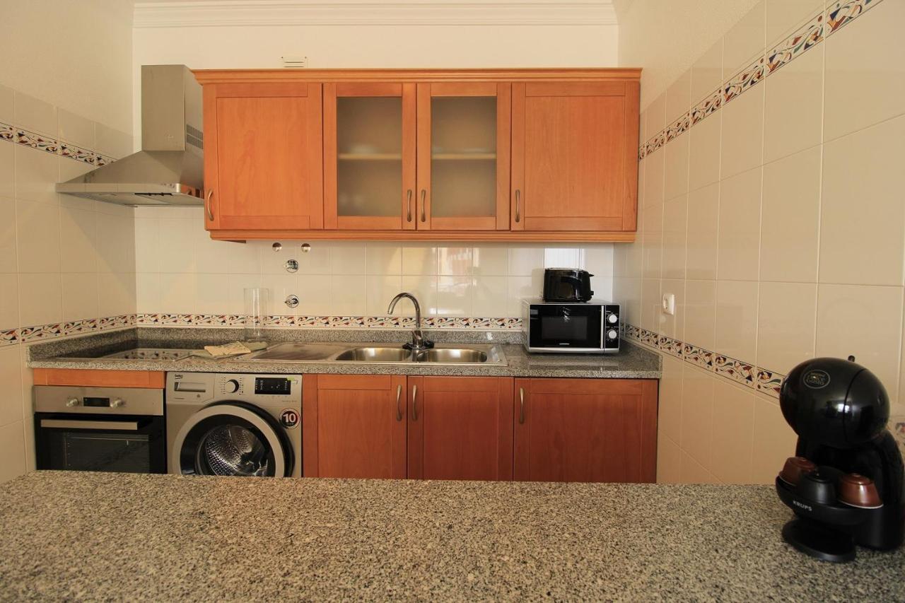 Armacao De Pera Brightness With Pool By Homing Apartman Kültér fotó